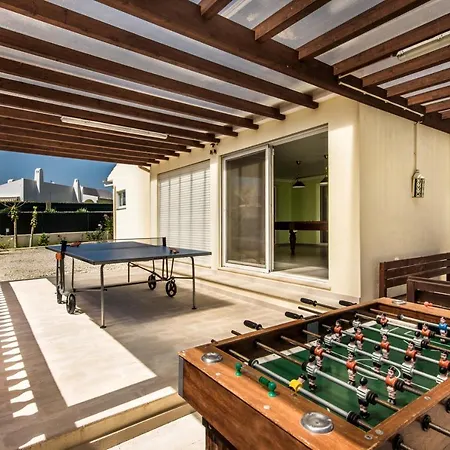 5br With Private Pool And Snooker Καρβοέιρο