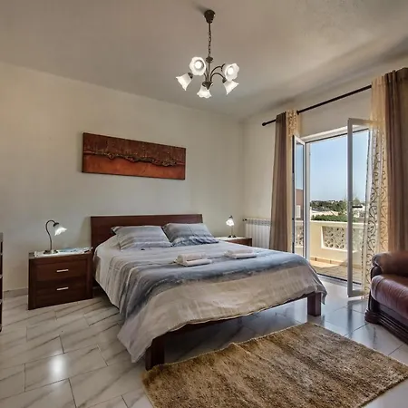 5Br Villa With Private Pool And Snooker Room *