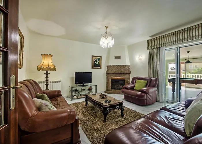 5Br Villa With Private Pool And Snooker Room Villa