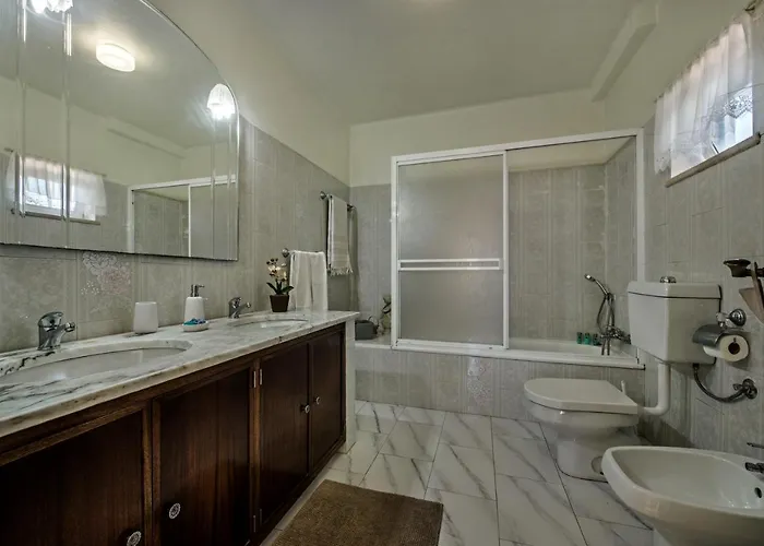 5br With Private Pool And Snooker Villa *