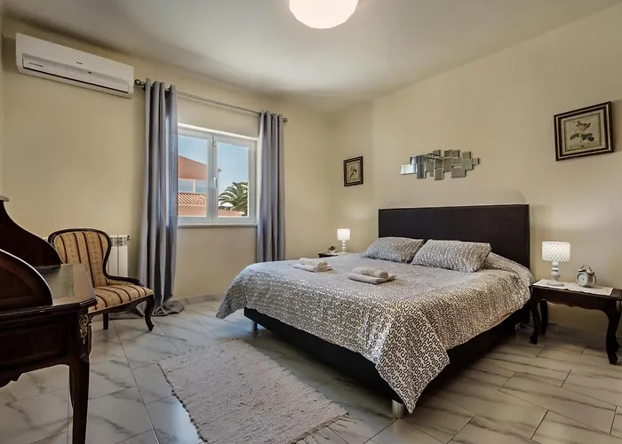 5Br Villa With Private Pool And Snooker Room Villa Carvoeiro (Lagoa)