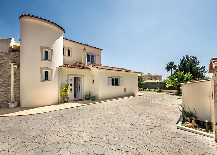5Br Villa With Private Pool And Snooker Room *