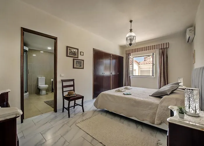 5br With Private Pool And Snooker Villa *