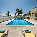 5br With Private Pool And Snooker Καρβοέιρο
