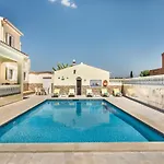 5br With Private Pool And Snooker Βίλα Καρβοέιρο